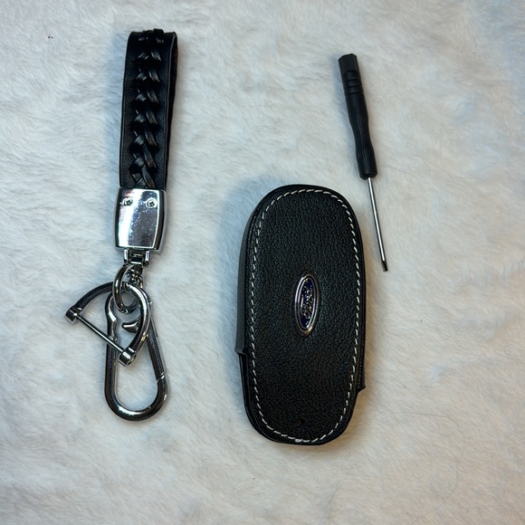 Ford key holder - Picture 2 of 3